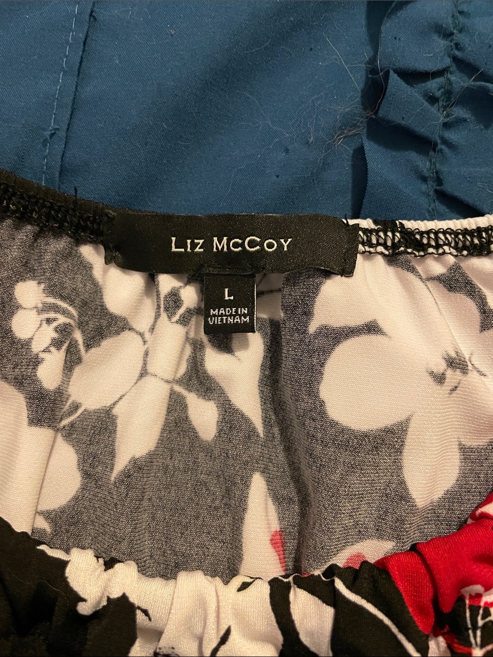 Floral Scoop Neck Short Sleeve Top - Black, Red & White, New - Picture 5 of 7
